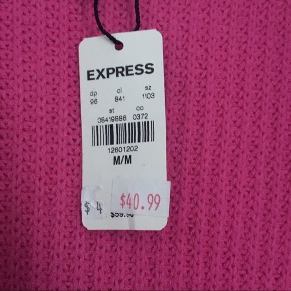 LAST ONE! Express Oversized Cardigan Sweater - Picture 3 of 8